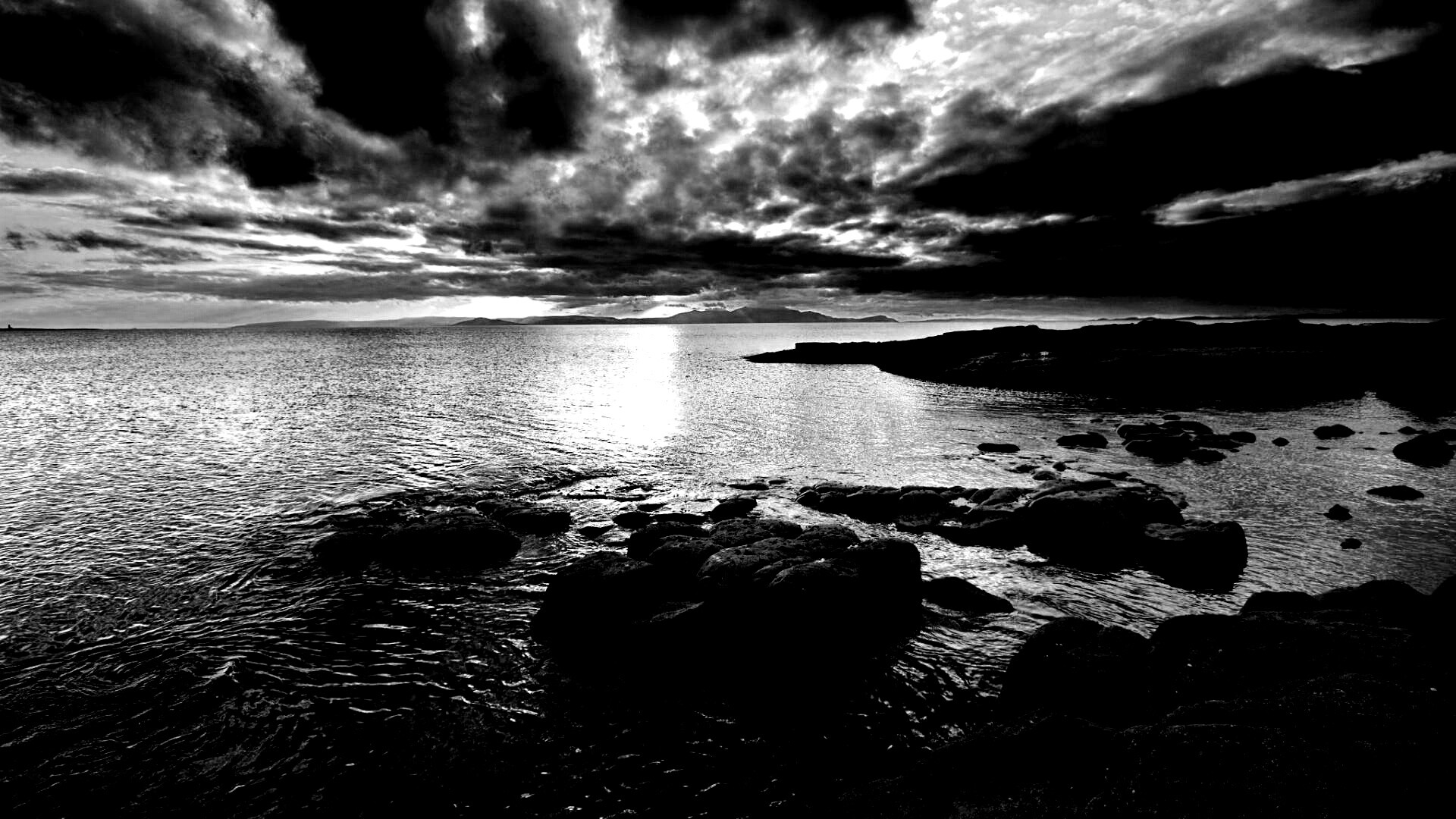 Красивый вид на вечернее море обои