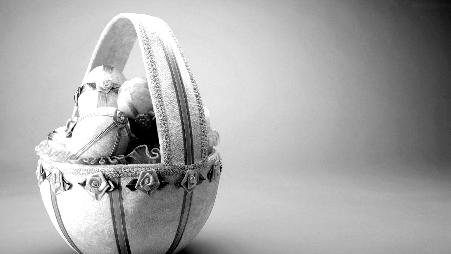 Пасхальная корзина с яйцами обои