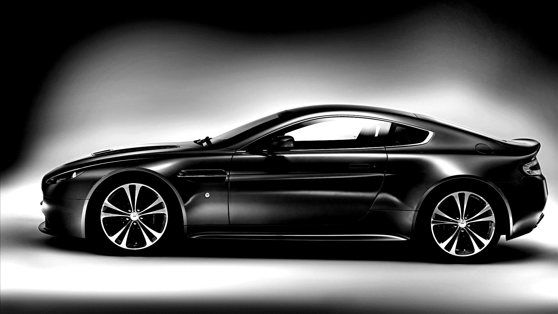 Астон Мартин обои