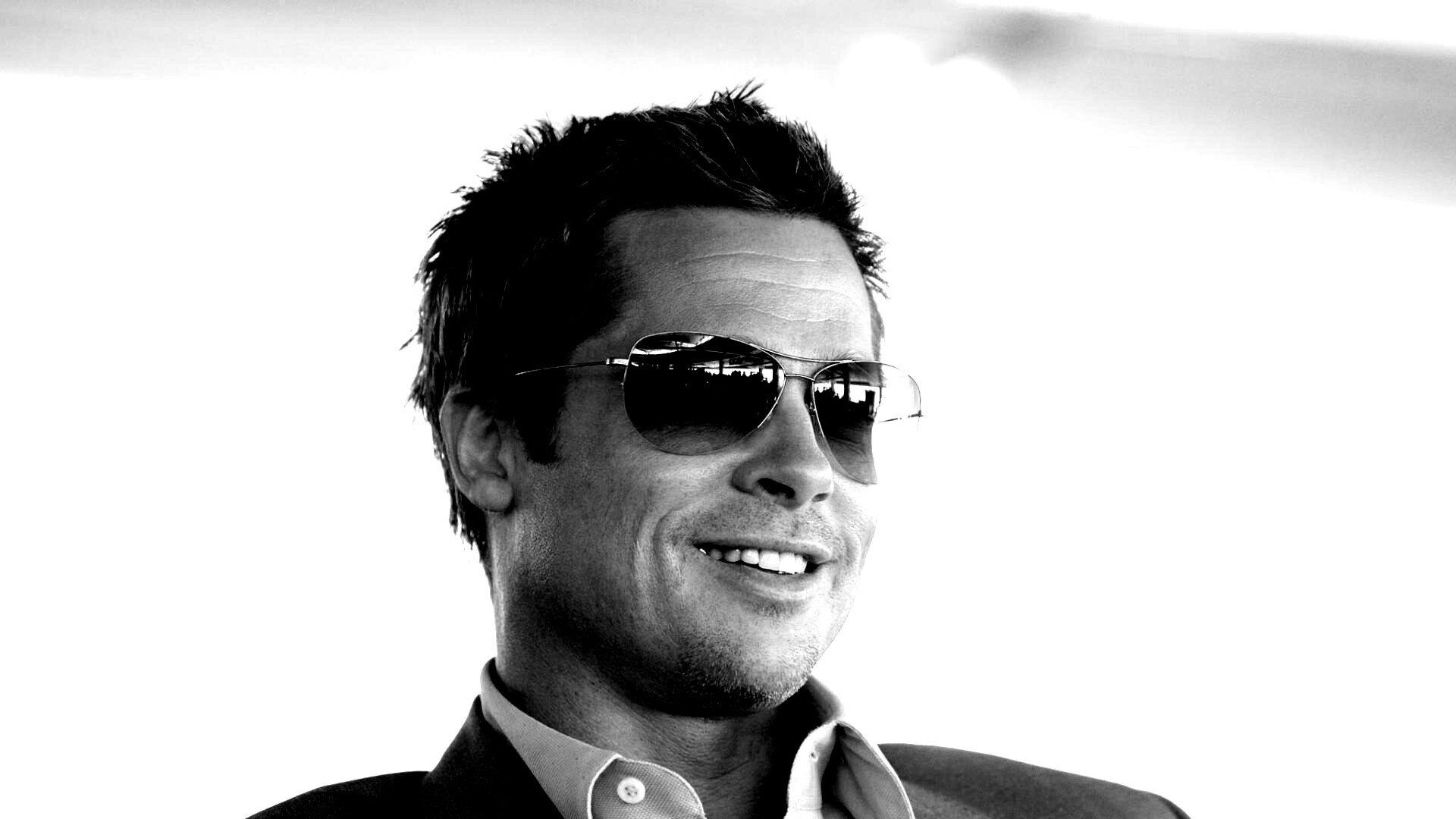 Брэд Питт в очках обои