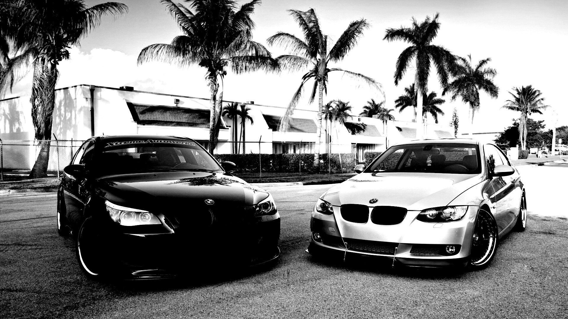 Чёрный и серебристый BMW обои