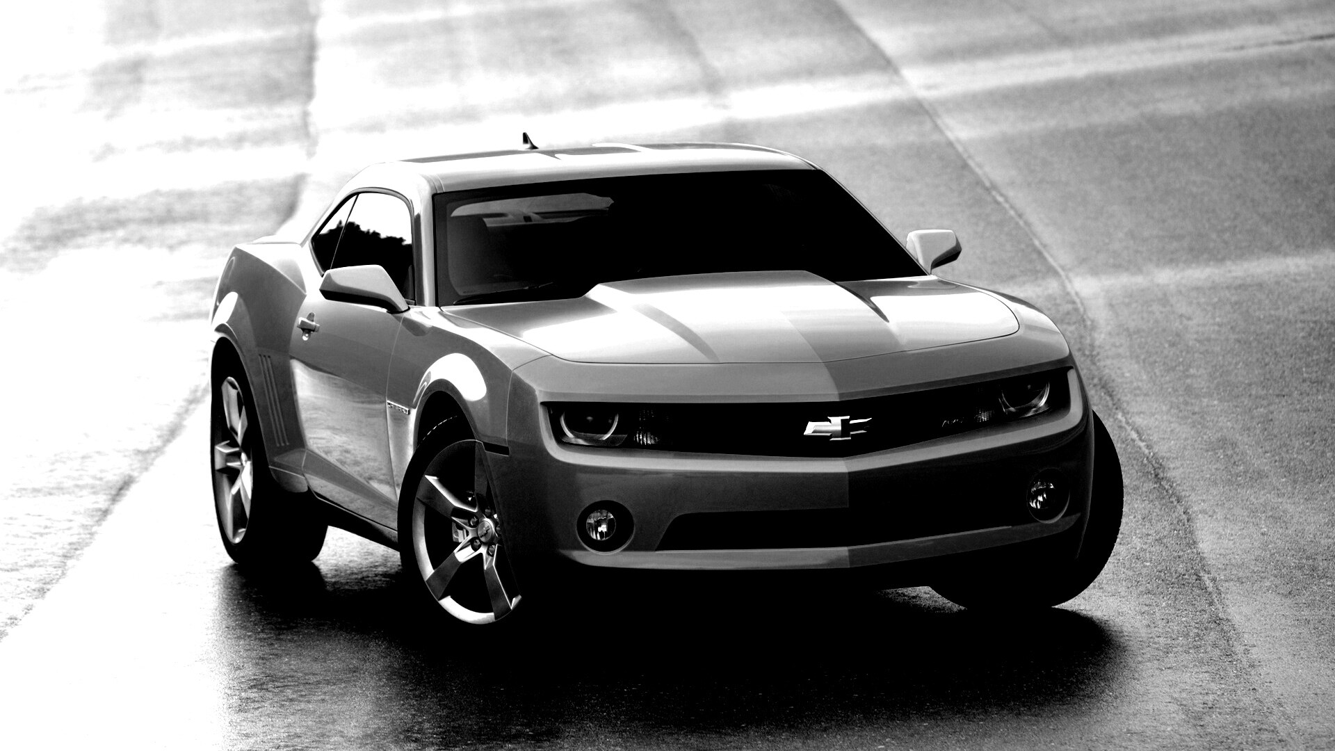 Шевроле Камаро на трассе обои