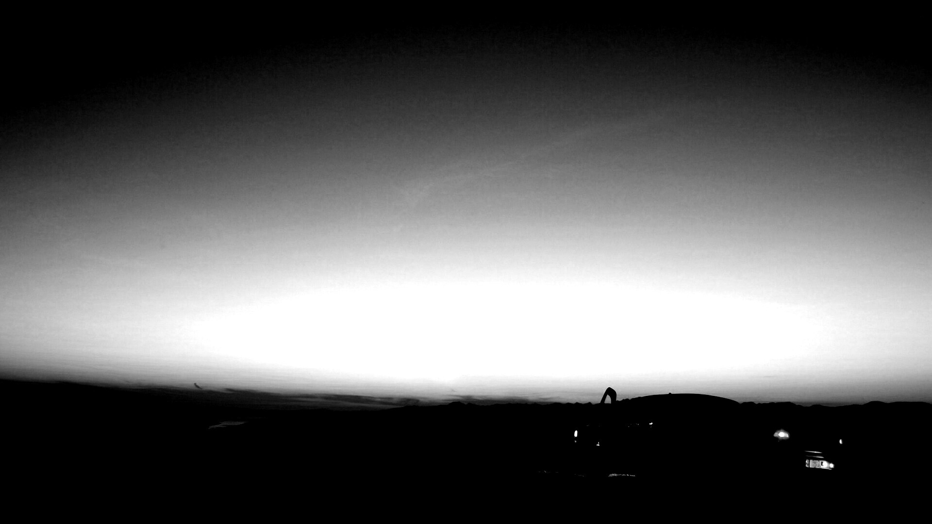 Авто на фоне заката обои