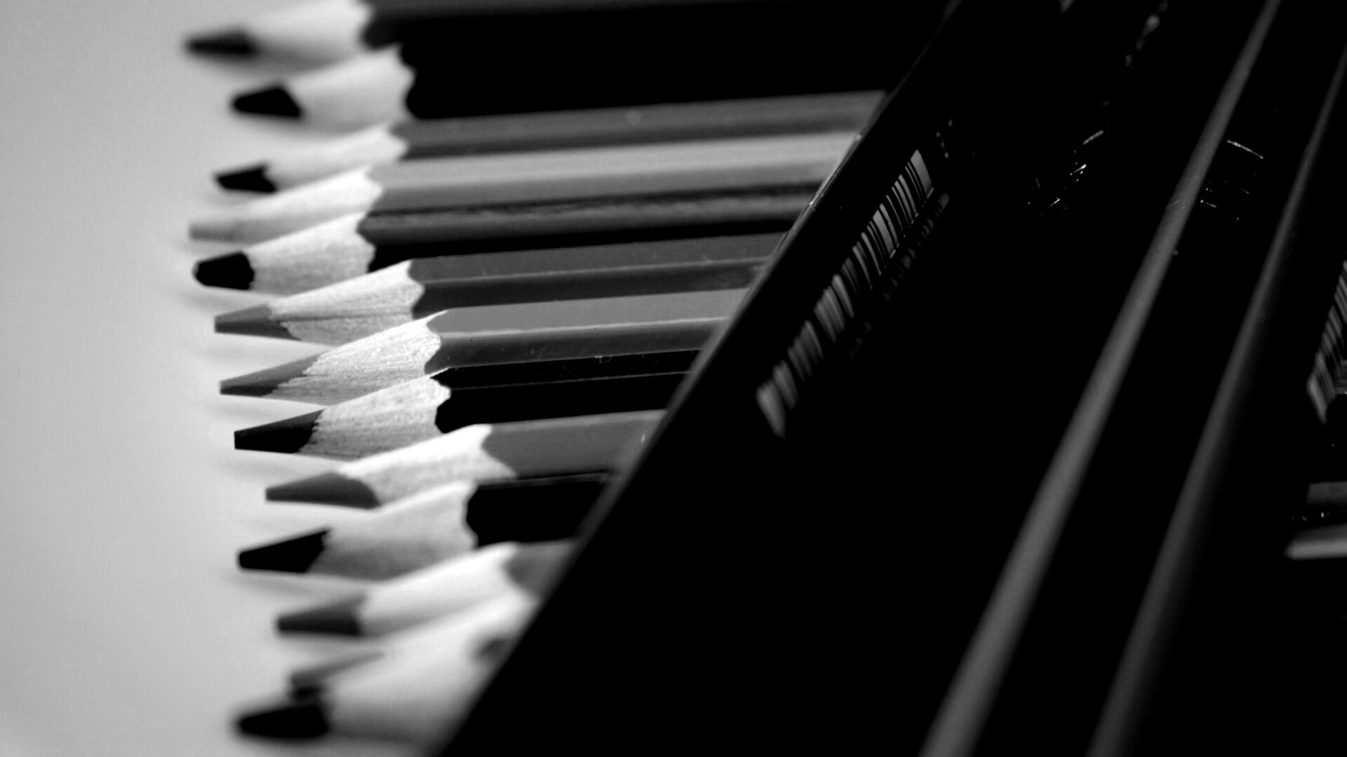 Цветные карандаши обои