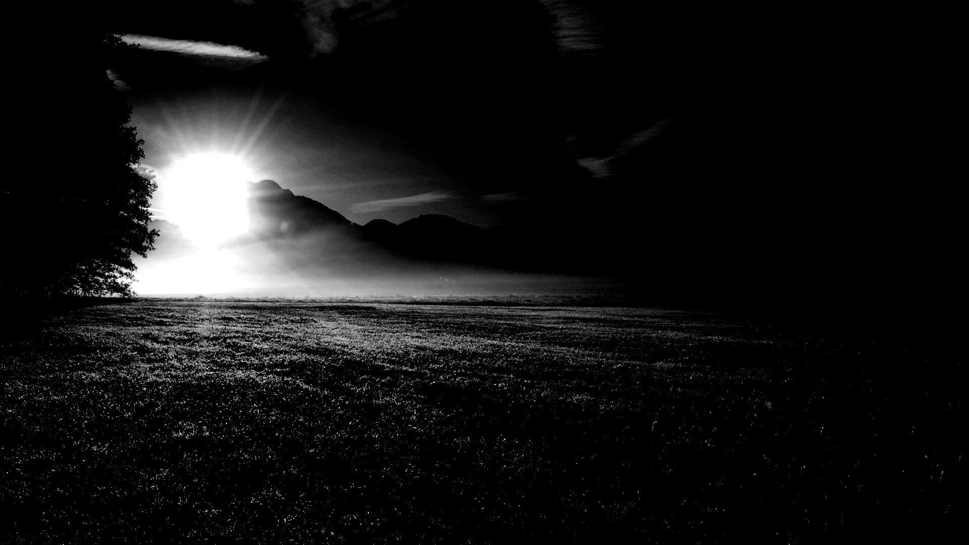 Восход над горами обои