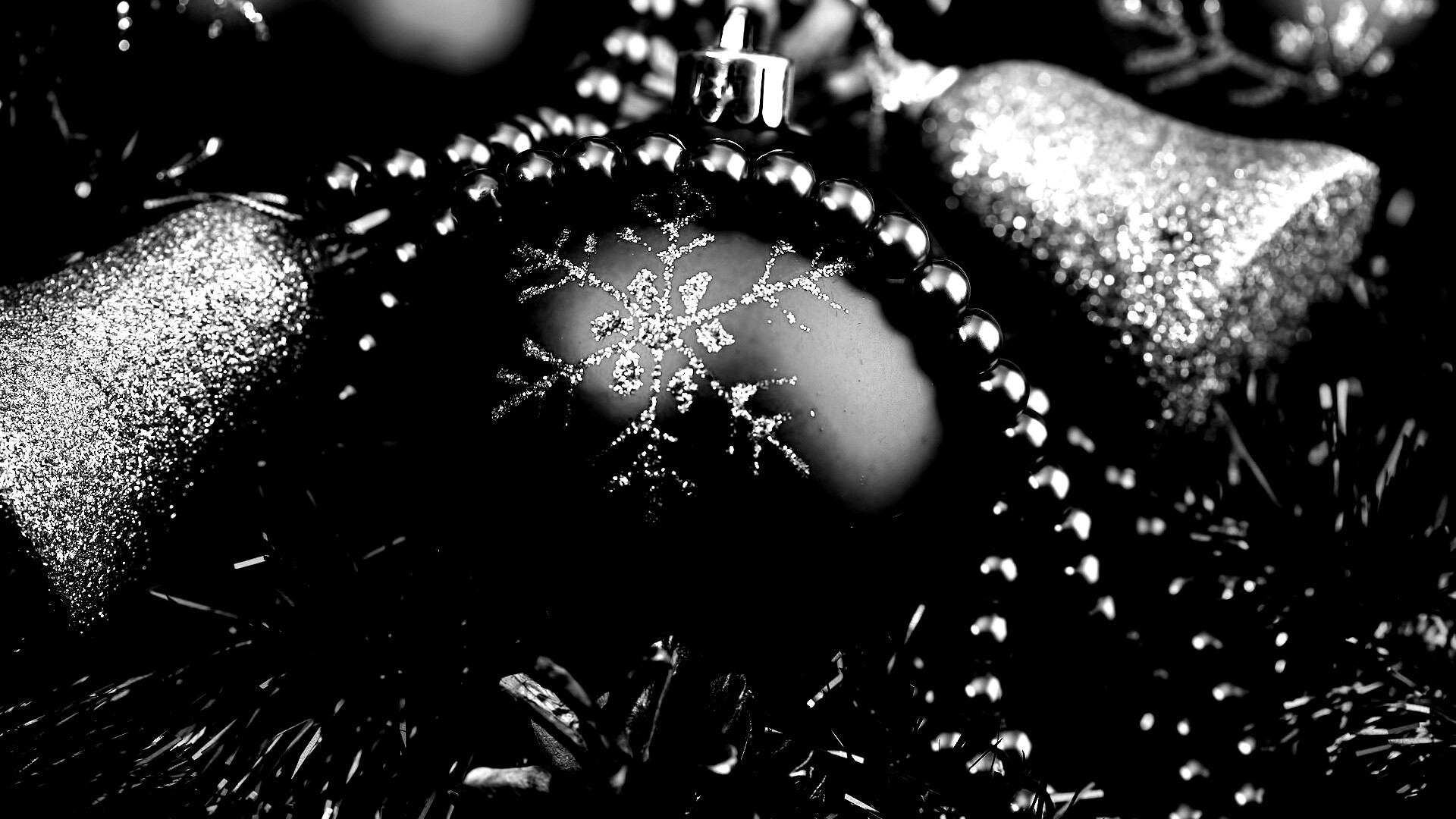 Новогодние украшения для елки обои