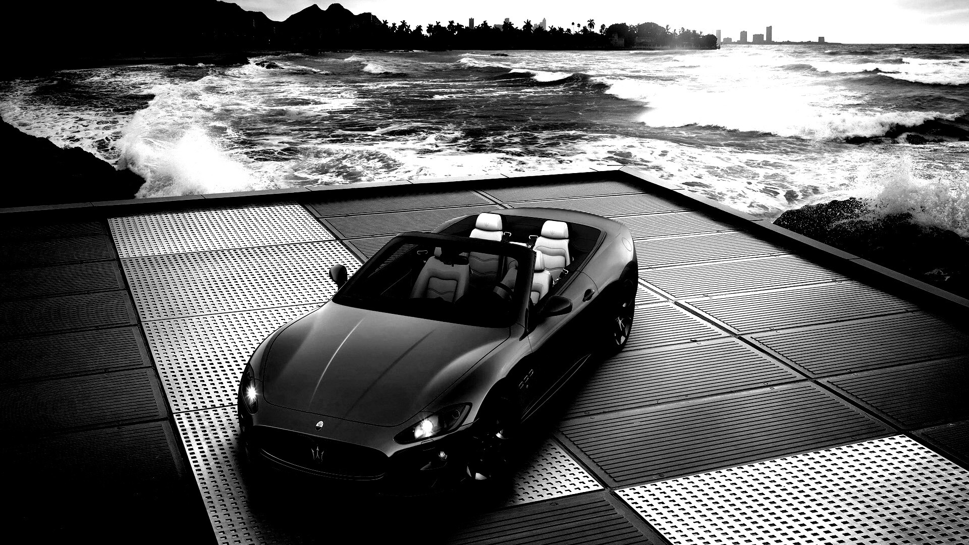 Мазерати на берегу моря обои