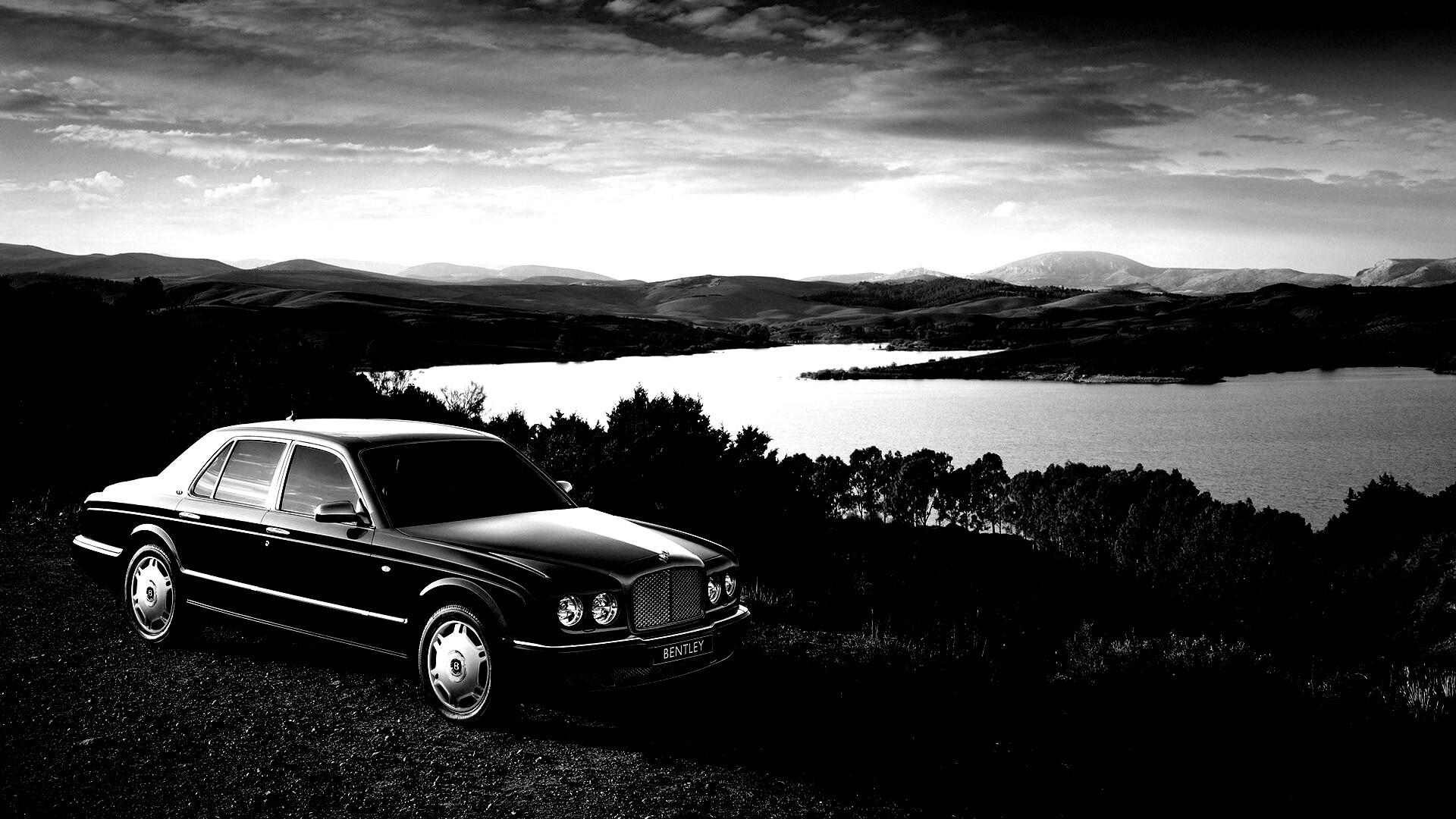 Бентли у озера обои