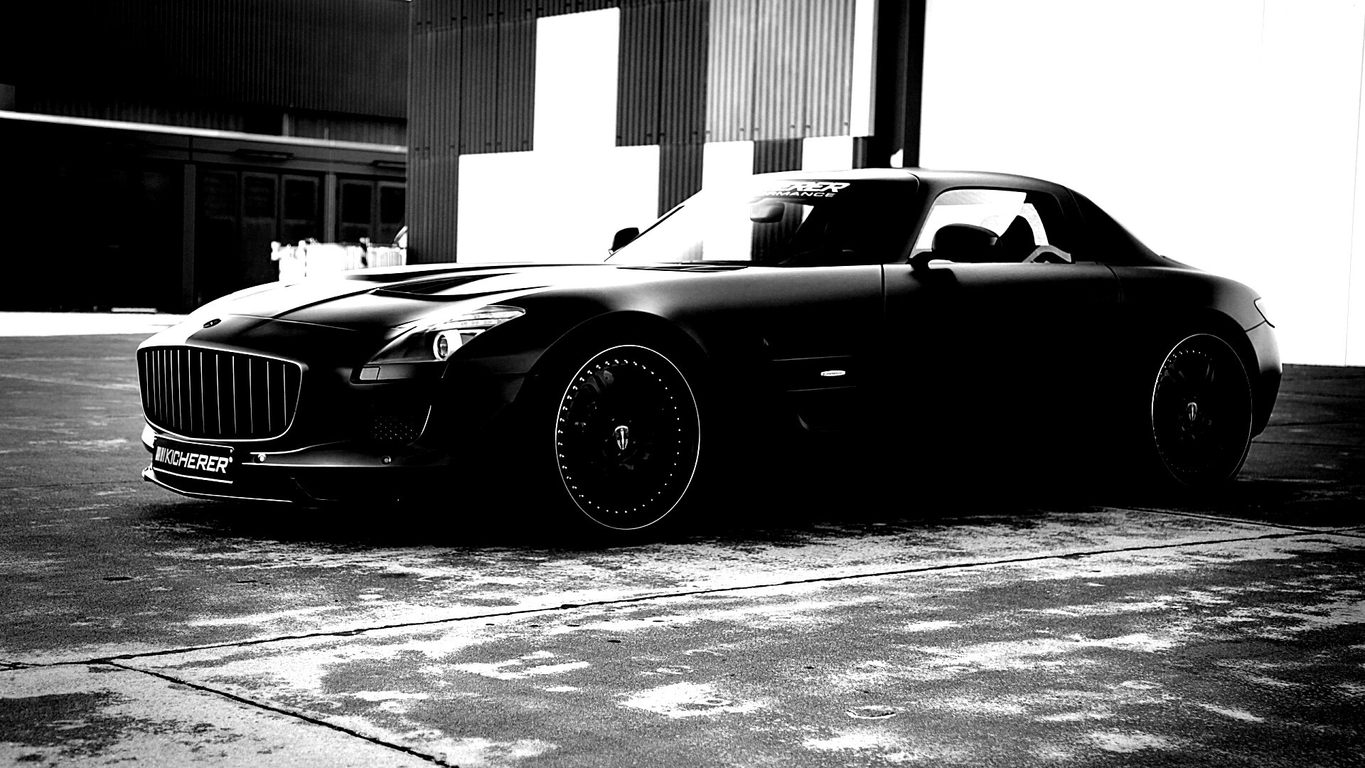 Черный спорткар обои