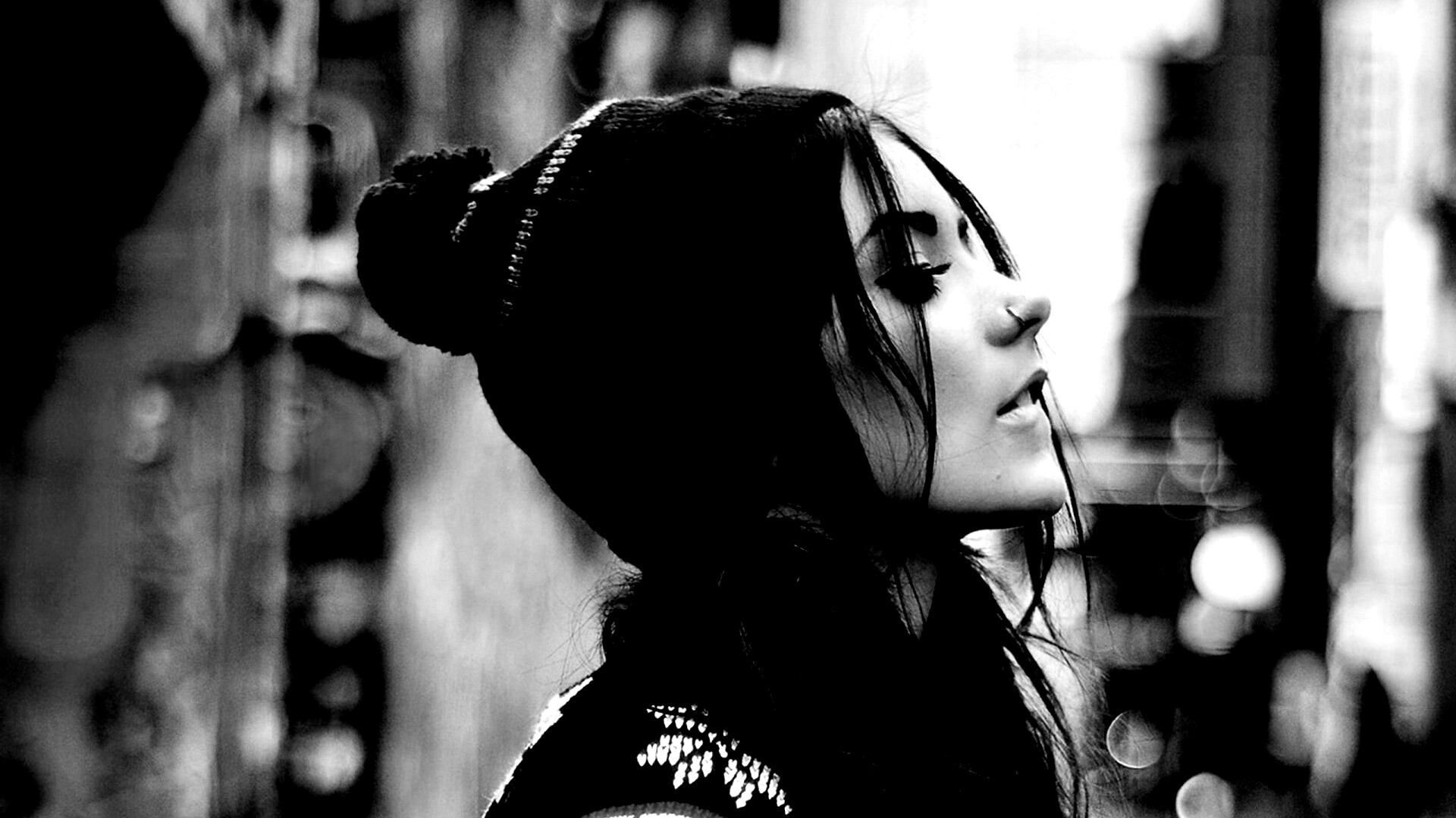 Девушка в шапке обои