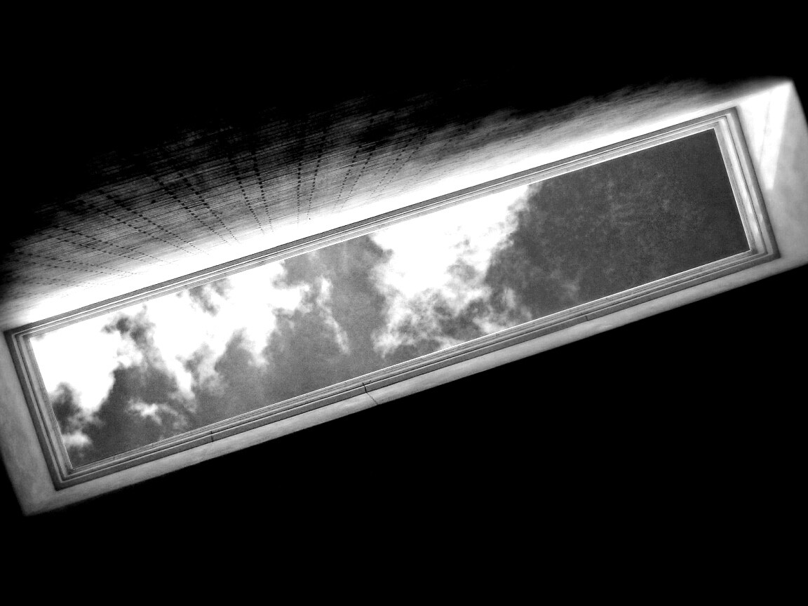 Прямоугольный каменный колодец обои