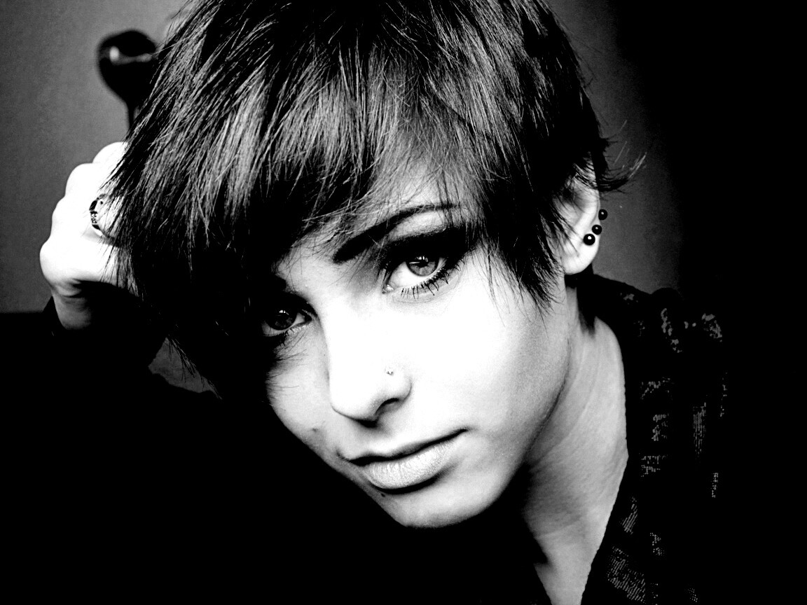 Выразительный взгляд голубых глаз обои