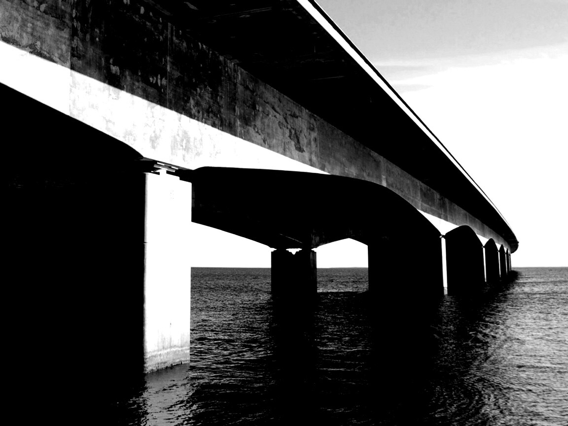 Опоры моста обои