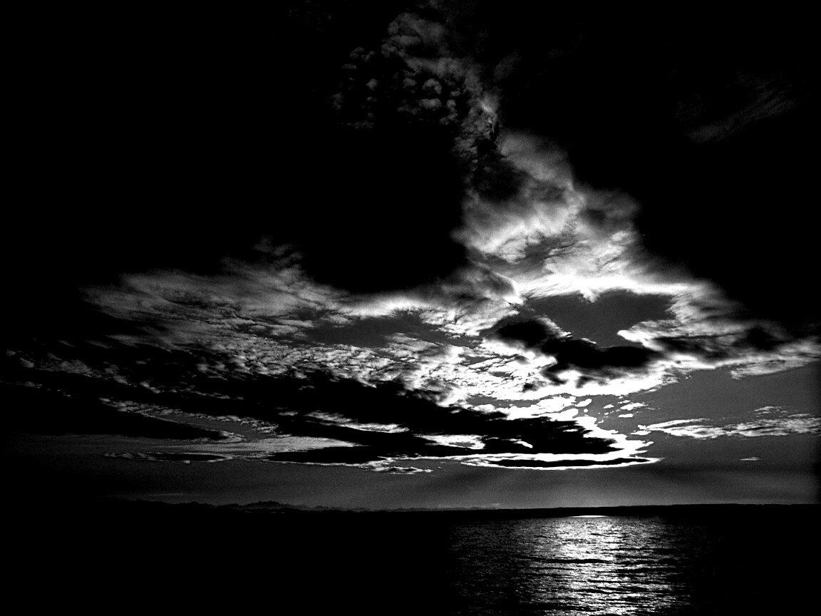 Фиолетовое закатное небо обои