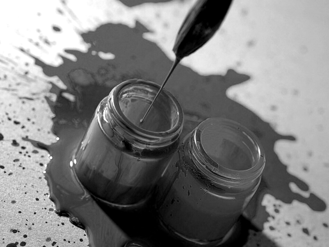 Баночки с краской обои