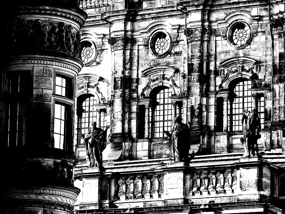 Hofkirche в Дрездене обои