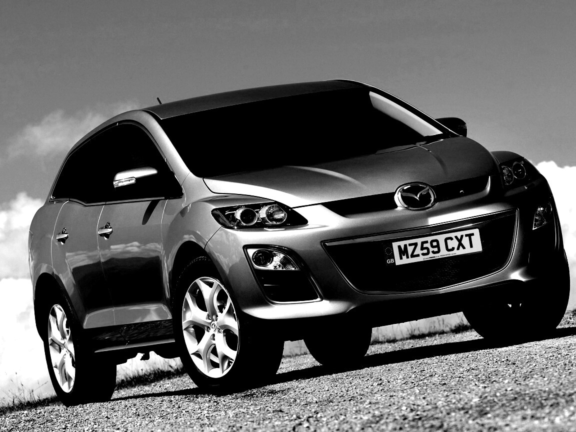 Кроссовер Mazda обои