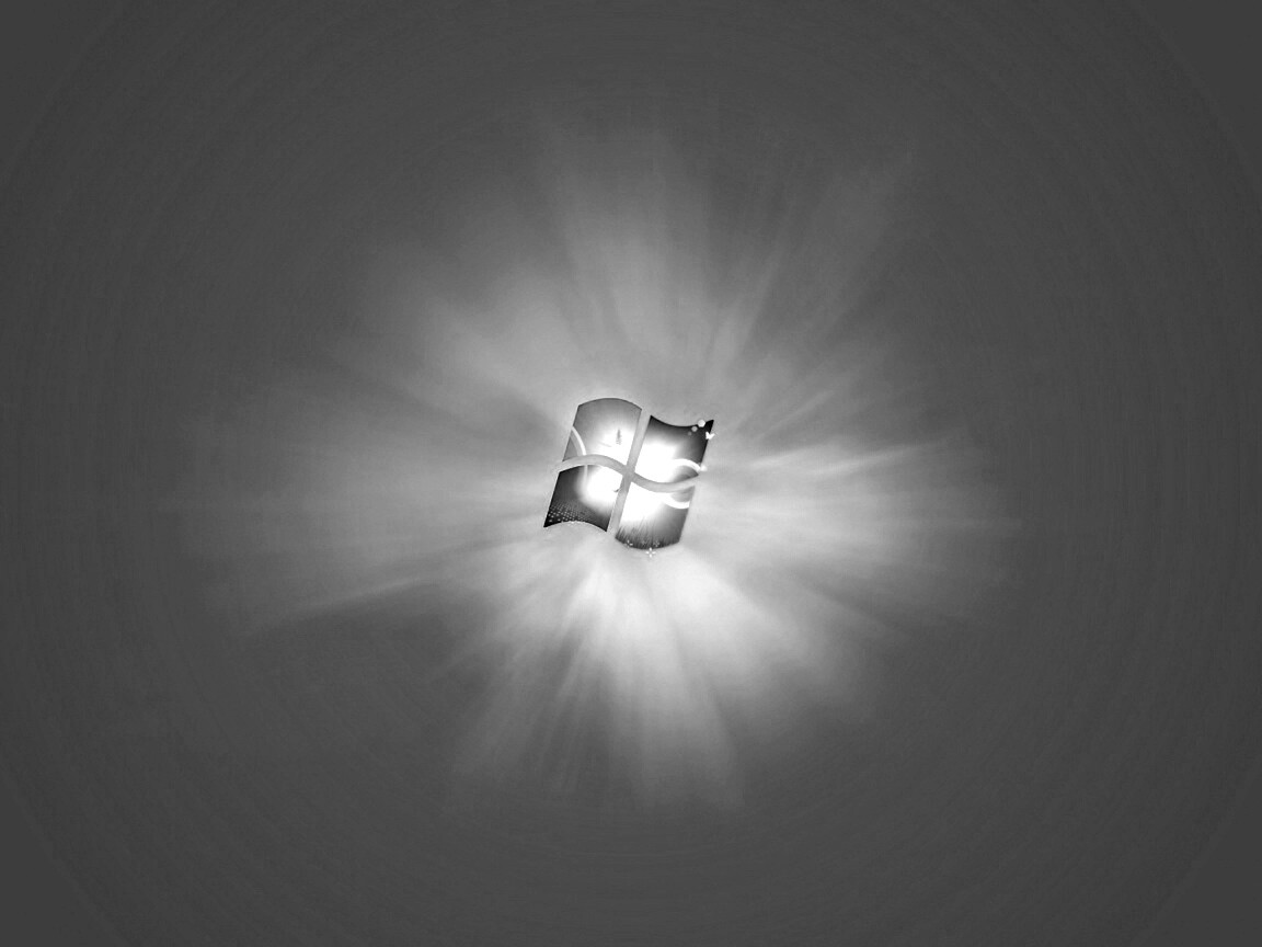 Яркий желтый логотип Windows 7 обои