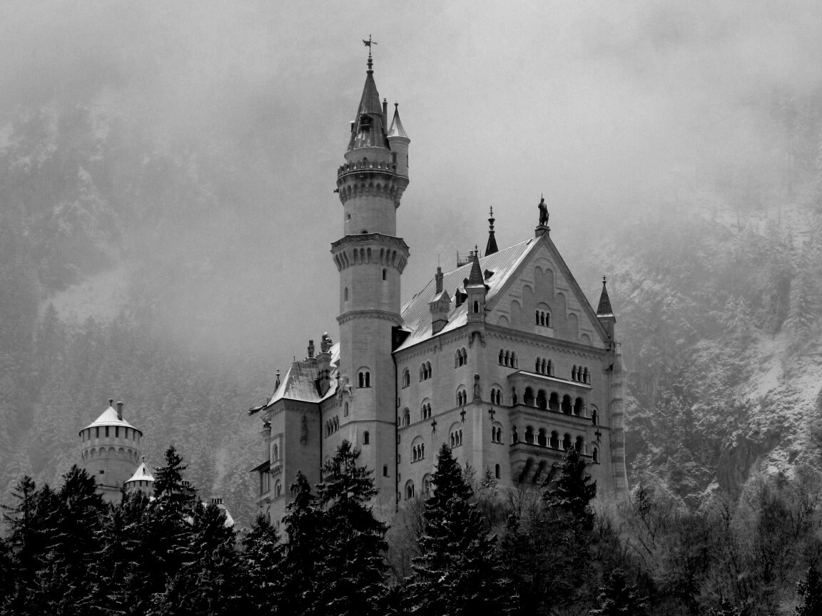 Заснеженный Нойшванштайн обои