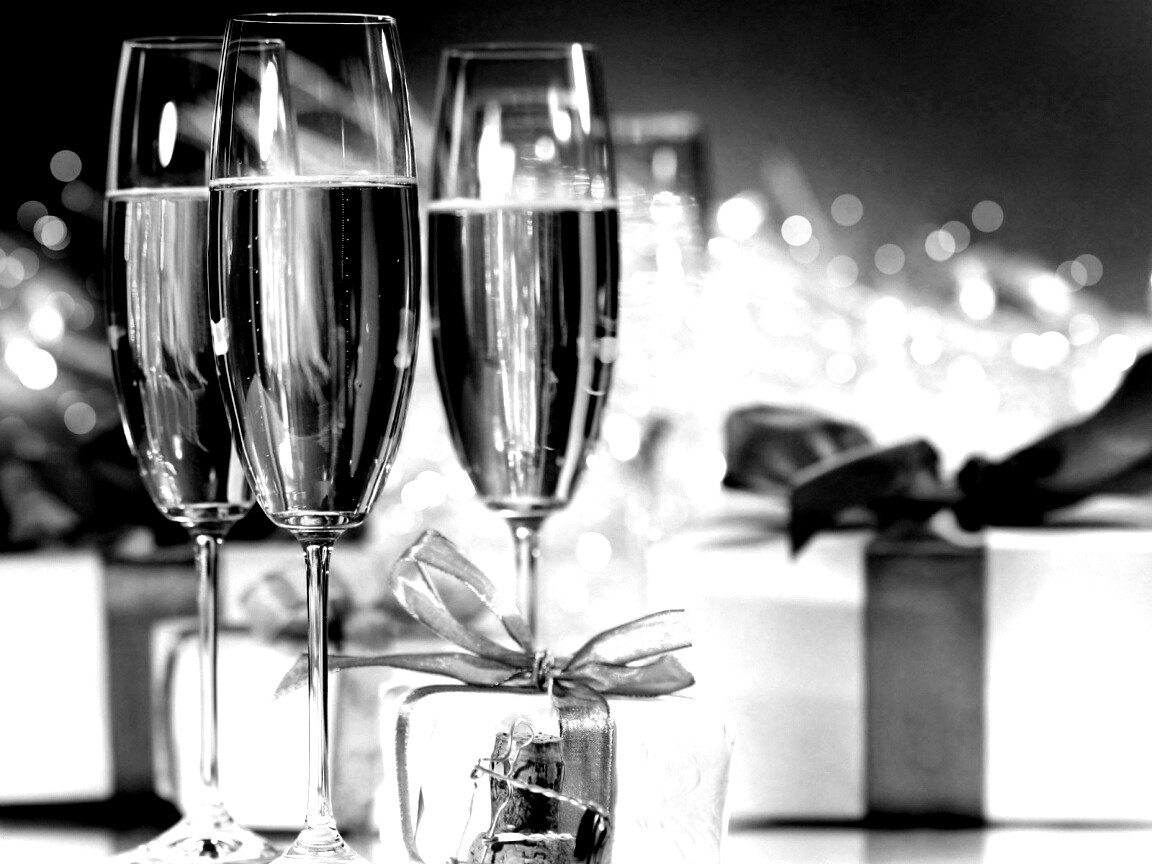 Бокалы с шампанским обои