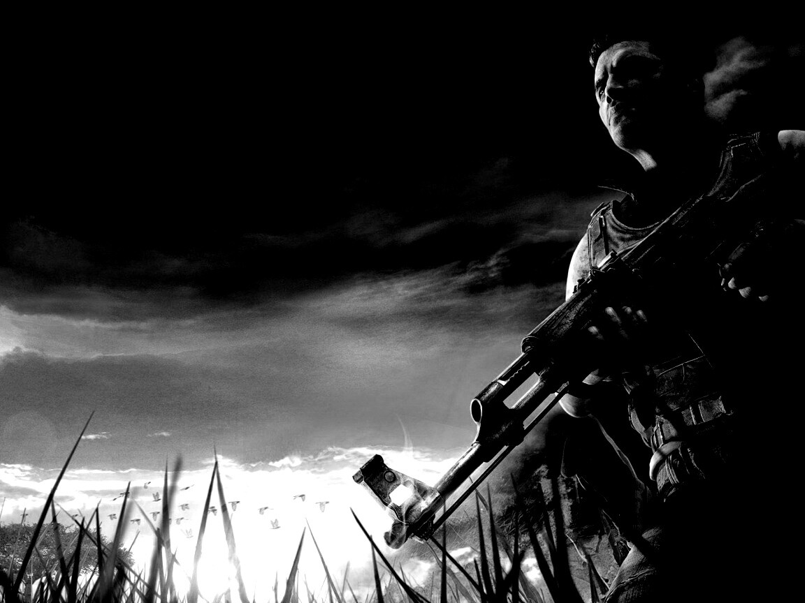 С оружием и в бронежилете обои