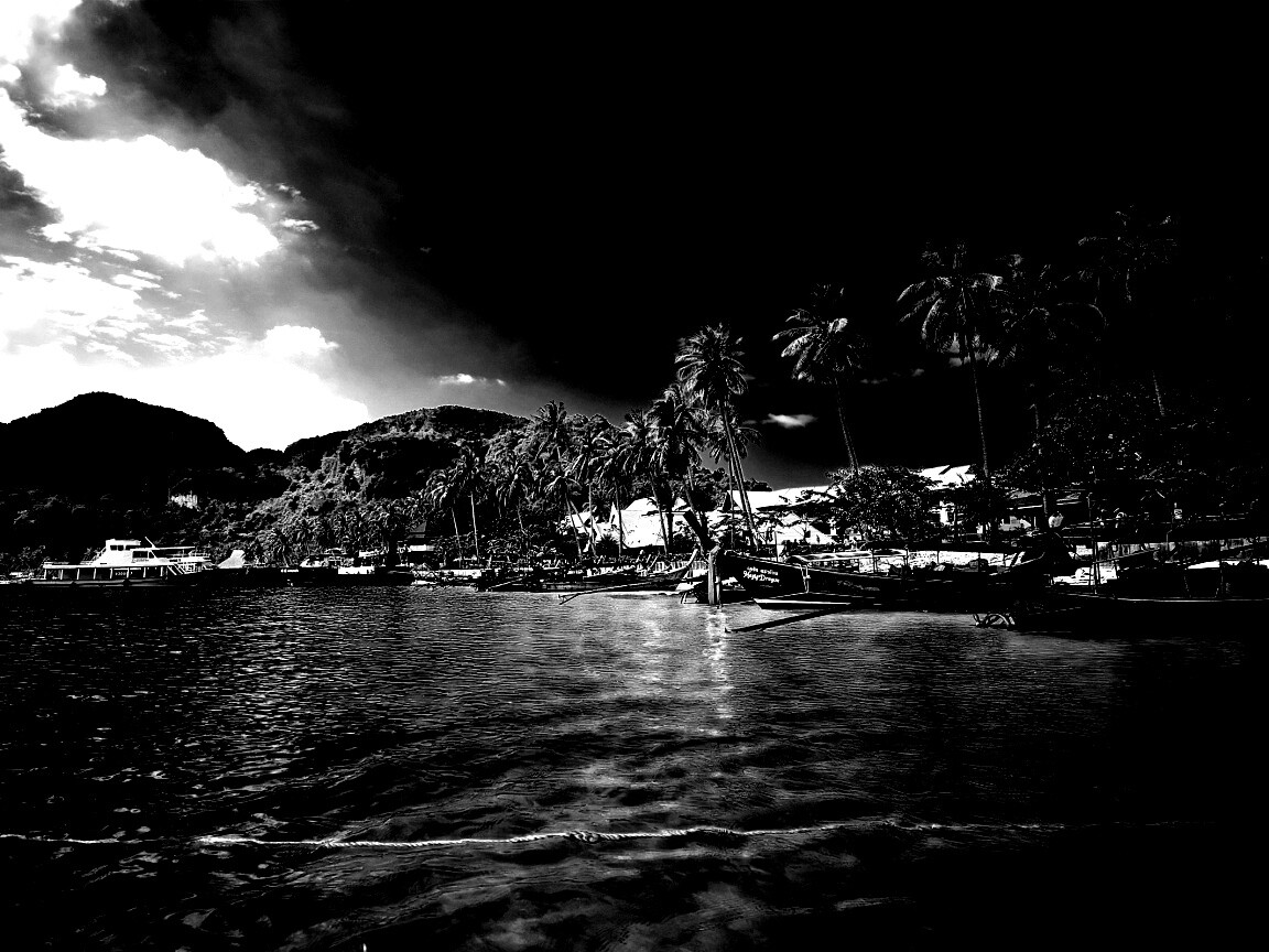 Призрачный пляж обои