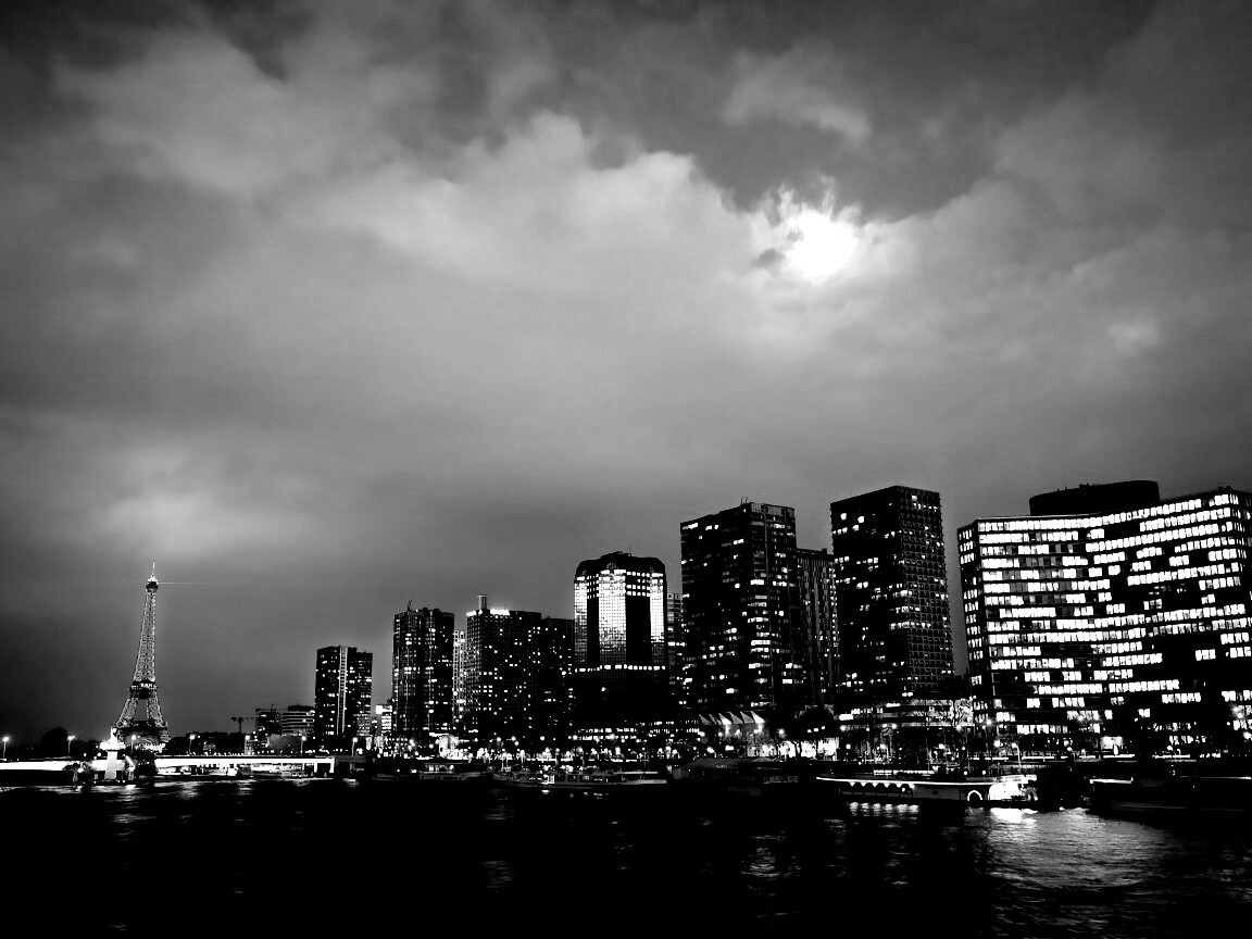 Вид на ночной Париж обои