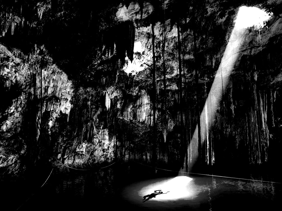 Пещера сталактитов обои