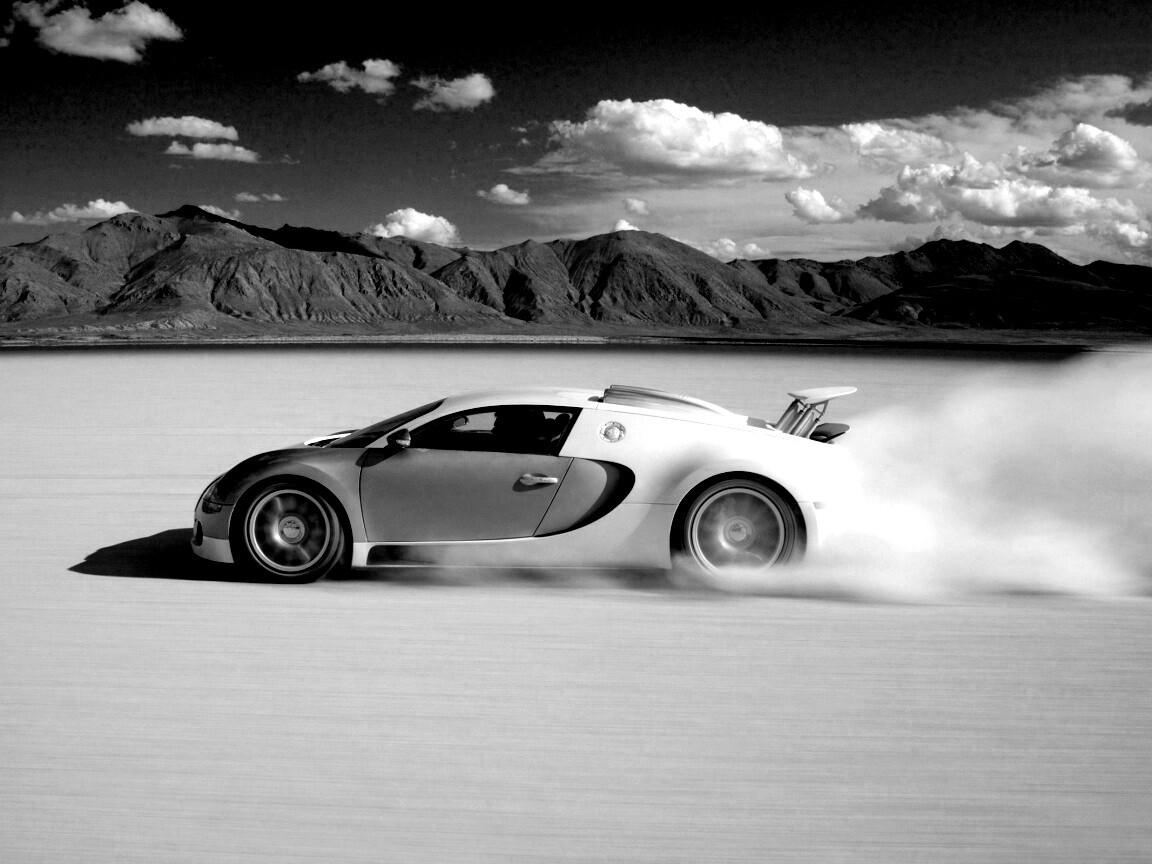 Бугатти в долине обои