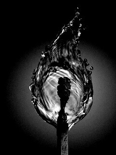 Водяное пламя спички обои