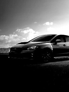 Subaru WRX на пустынной трассе обои