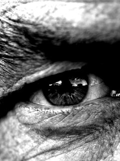 Глаз пожилого человека обои