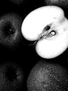 Вкусные свежие яблоки обои