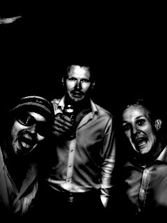 Колоритная тройка обои