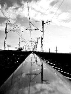 Отражение в рельсе обои