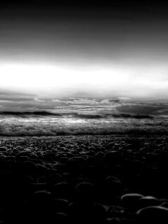 Каменистый пляж обои