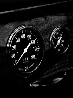 Приборная панель автомобиля Dodge обои