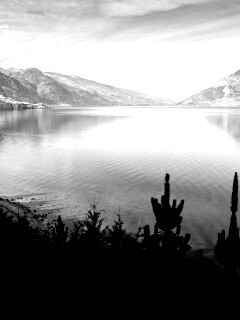 Безмятежное озеро в Новой Зеландии обои