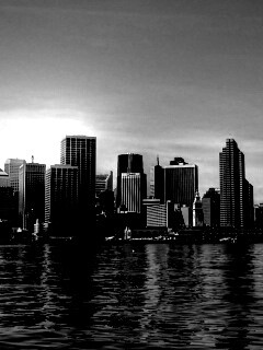 Небоскребы на береговой линии обои