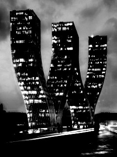 Здание в форме буквы W обои