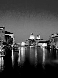 Канал в Венеции обои