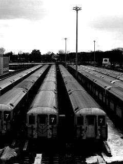 Вагоны метро на стоянке обои