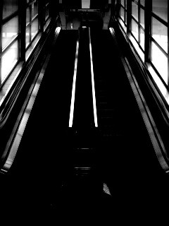 Эскалаторы снизу обои