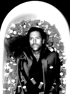 Хаус в ванне с викодином обои