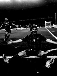 Футболисты обои