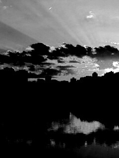 Закат над городом обои