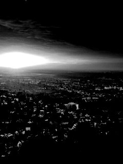 Закат над городом обои