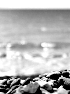 Пляж из гальки обои