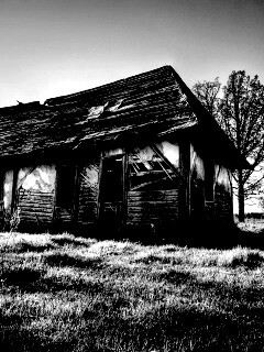 Разрушенная хата обои