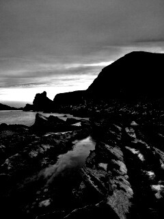 Скалистый берег обои